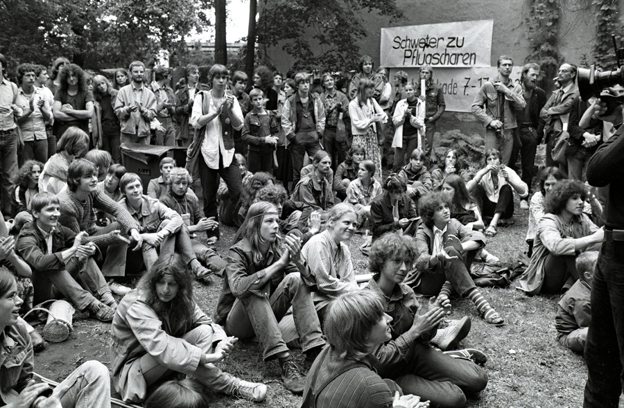 Mitglieder der Friedenswerkstatt der Berliner Erlöserkirche